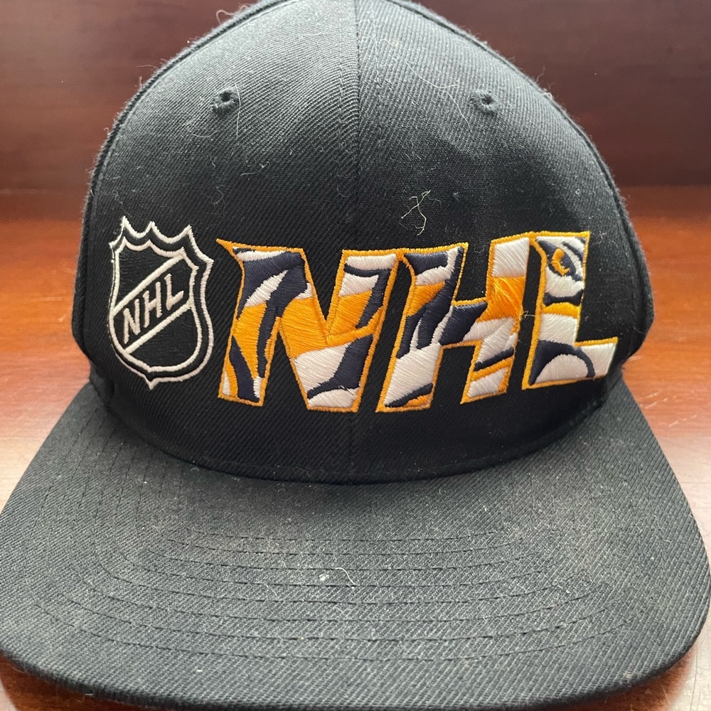 NHL Nashville Predators Black Cap with Logo